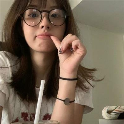 笼中女 封面